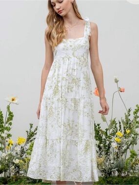 By The River Rayon White Dress Light Green Floral & fruit print, size Medium